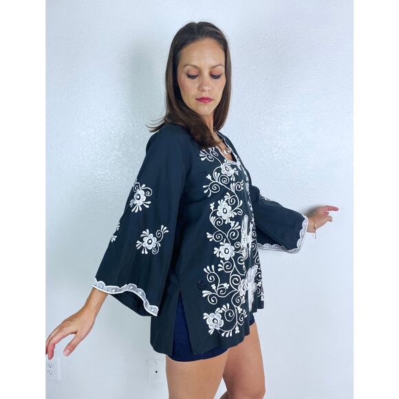 vintage 70s Chuchi Black EMBROIDERED PEACOCK Bell Sleeve TUNIC Large handmade - Picture 3 of 10